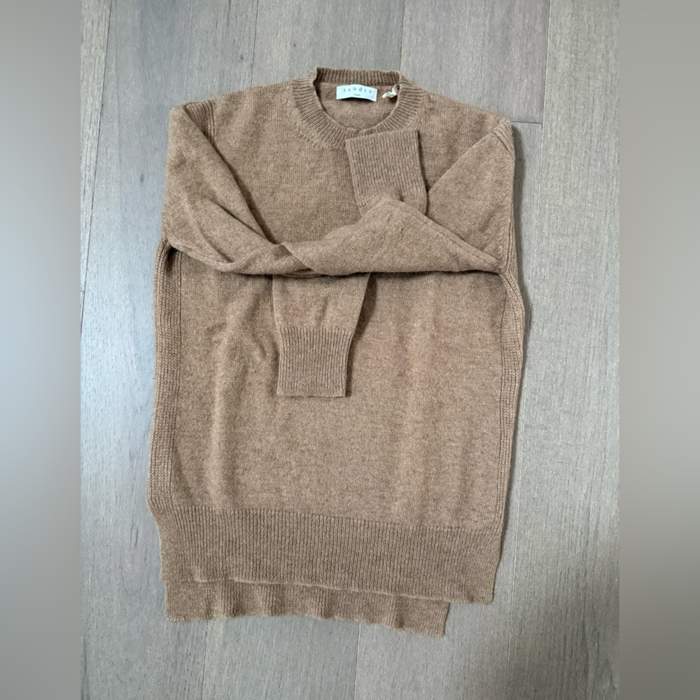 Sandro Paris 100% camel hair relaxed knit sweater small/French 1
